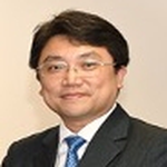 Dr. Deacons Yeung 楊諦岡醫生 (Director of Cluster Services at Hong Kong Hospital Authority Head Office 香港醫院管理局總部聯網服務總監)