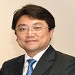 Deacons Yeung (Director of Cluster Services at Hong Kong Hospital Authority Head Office)